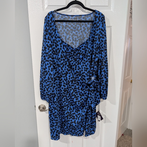 NWT Ava & Viv Women's Black and Blue Dot Long Sleeve Dress in Size 3X - Picture 1 of 12